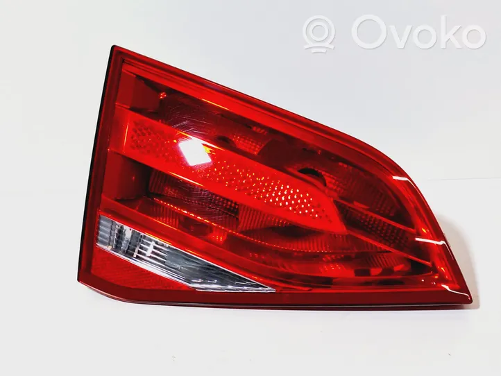 Audi A4 S4 B8 8K Luci posteriori del portellone del bagagliaio 8K5945093E