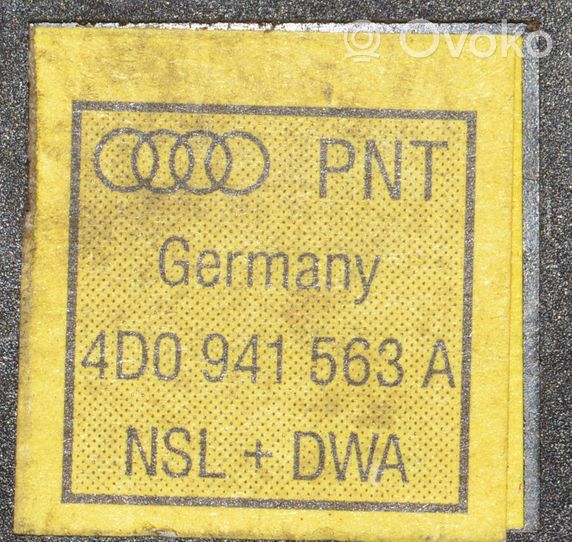 Audi A4 S4 B5 8D Włącznik świateł przeciwmgielnych 4D0941563A