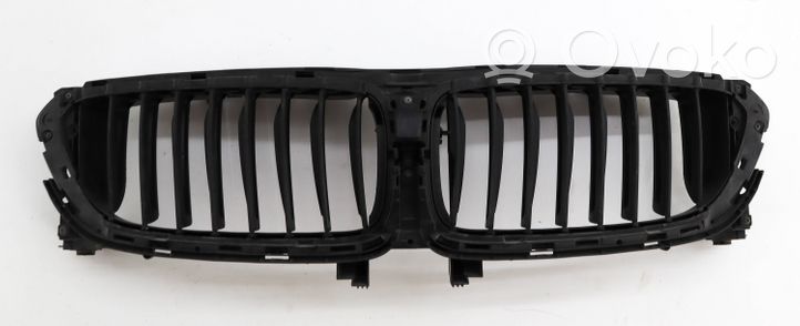 BMW 6 G32 Gran Turismo Grille calandre supérieure de pare-chocs avant 7497775