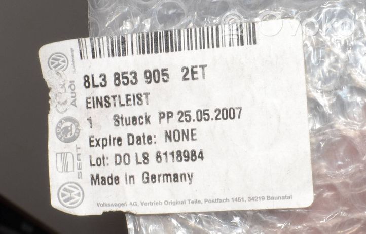 Audi A3 S3 8L Priekinio slenksčio apdaila (vidinė) 8L3853905