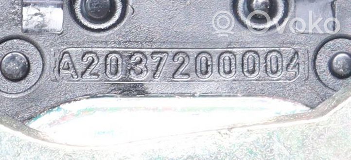 Mercedes-Benz C W203 Boucle de verrouillage porte arrière / crochet de levage A2037200004