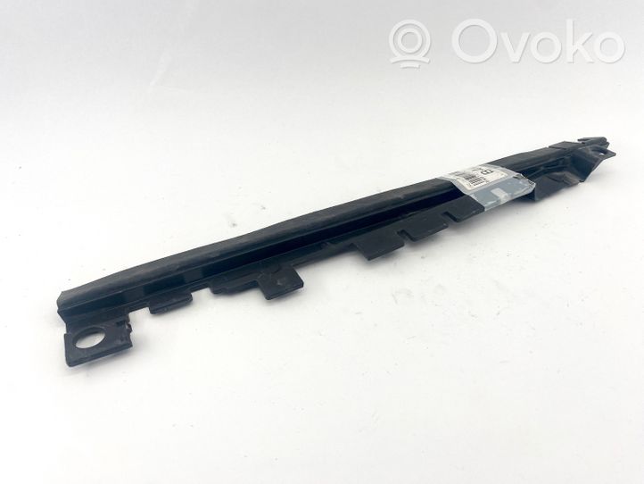 Audi A4 S4 B9 8W Wlot / Kanał powietrza intercoolera 8W0121292C