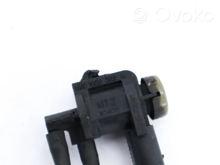 Audi A3 S3 A3 Sportback 8P Solenoidinis vožtuvas 1K0906283A