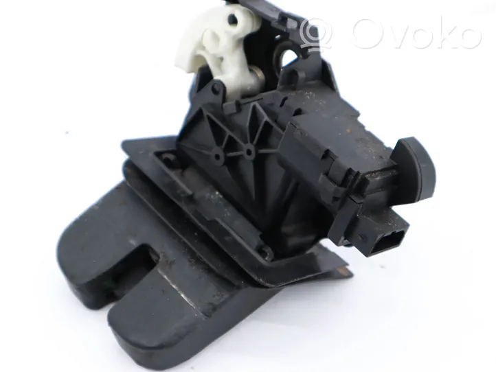 Audi A6 Allroad C6 Serrure de loquet coffre 4F9827520C