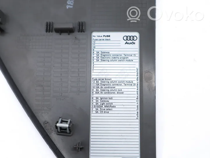 Audi A5 8T 8F Boczny element deski rozdzielczej 8K0857085