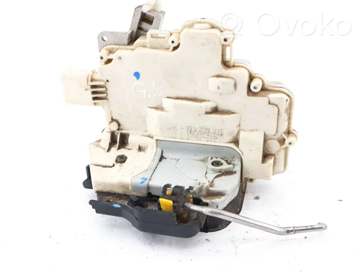 Audi A4 S4 B7 8E 8H Etuoven lukko 8E0839015AA