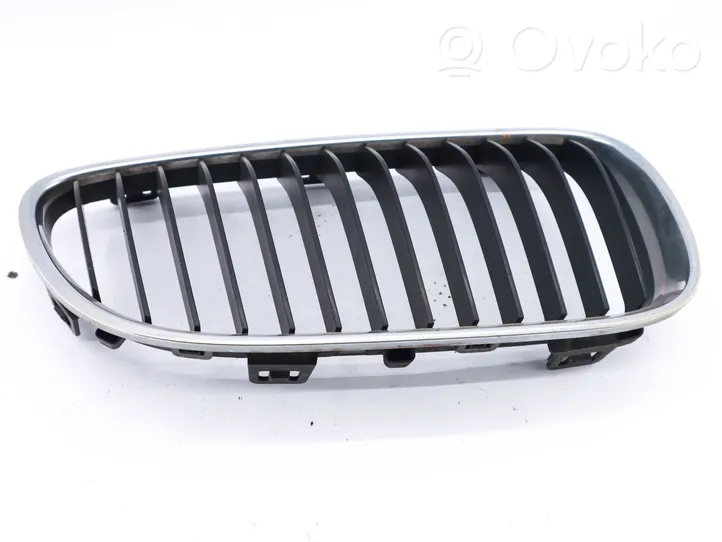 BMW 3 E92 E93 Grille calandre supérieure de pare-chocs avant 7254968