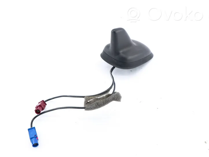 Volkswagen Touran I Aerial GPS antenna 3C0035507A