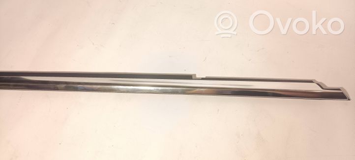 Mercedes-Benz S W220 Altro elemento di rivestimento della portiera anteriore 2216900280