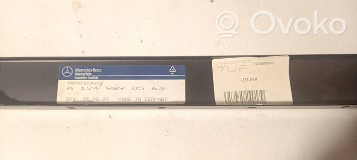 Mercedes-Benz E W124 Listwa pod lampę przednią A1248890563