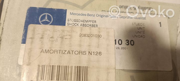 Mercedes-Benz CLK A208 C208 Etuiskunvaimennin A2083201030