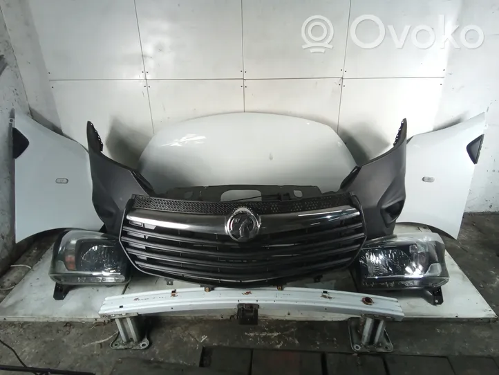 Opel Vivaro Front piece kit 