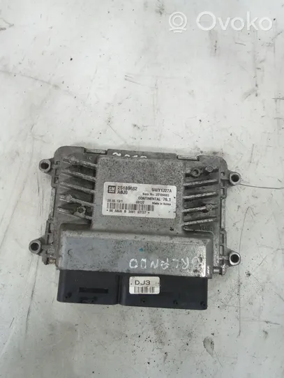 Chevrolet Orlando Calculateur moteur ECU 25189682