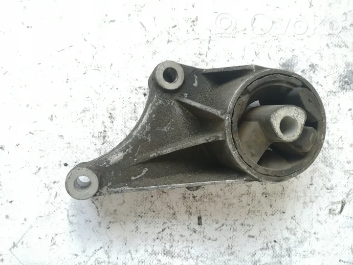 Opel Zafira B Engine mounting bracket V05456