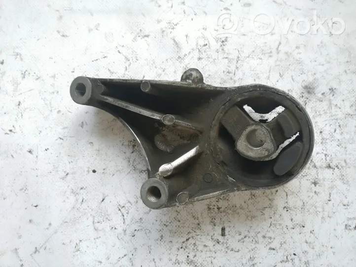 Opel Zafira B Engine mounting bracket V05456