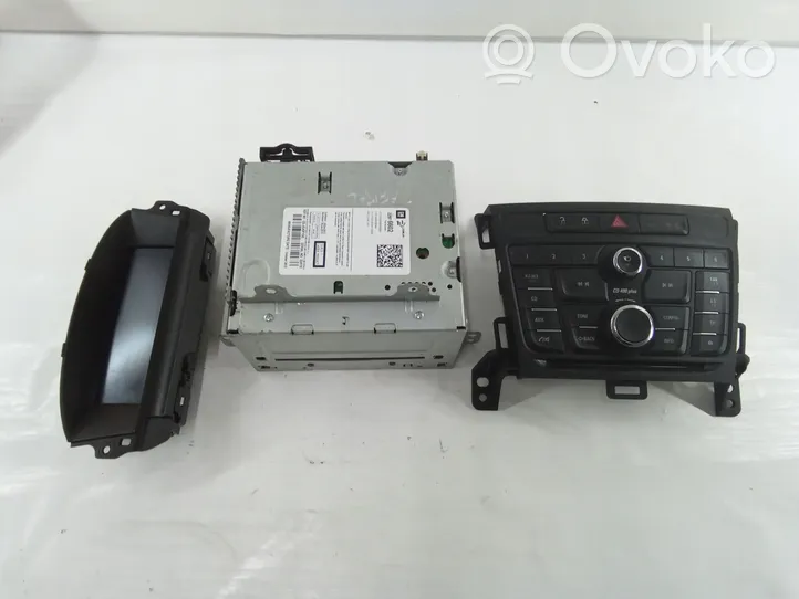 Opel Zafira C Unité principale radio / CD / DVD / GPS 22976602