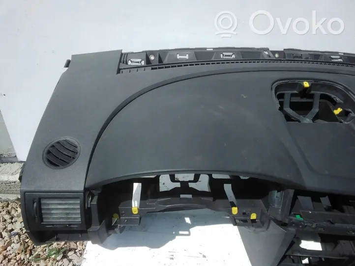 Opel Meriva A Dashboard glove box trim 