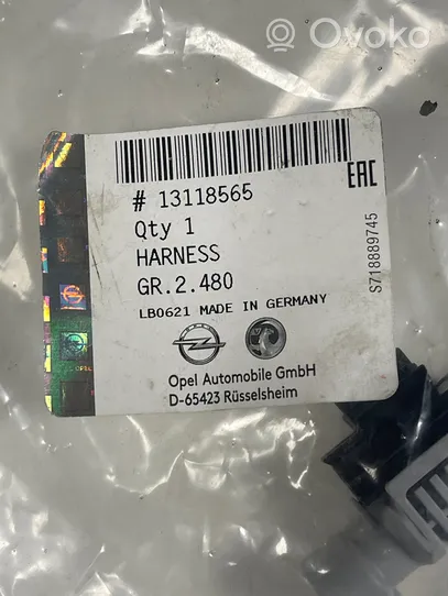 Opel Astra H Inna wiązka przewodów / kabli 13118565