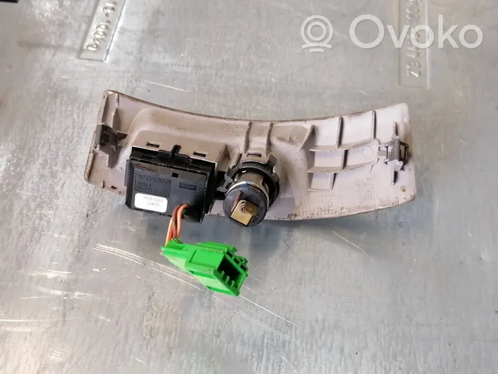 Volvo V50 Accendisigari per auto 8686026