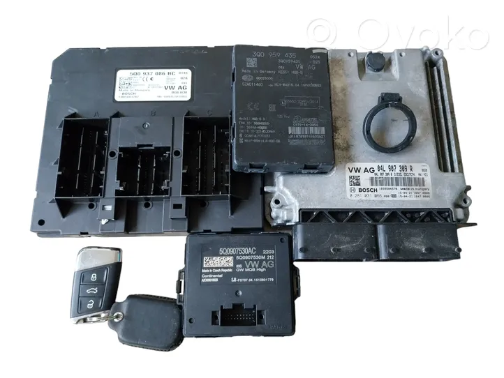 Volkswagen PASSAT B8 Komputer / Sterownik ECU i komplet kluczy 5Q0907530AC