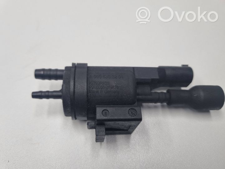 Mercedes-Benz Sprinter W907 W910 Valve vacuum A0005003201