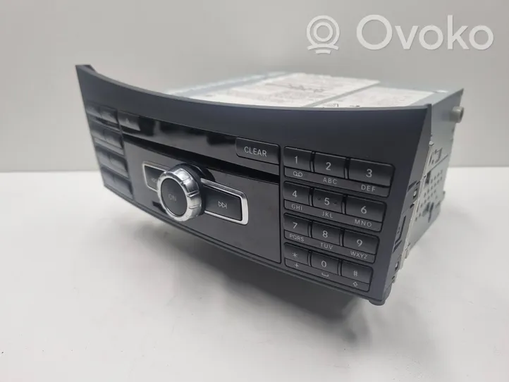 Mercedes-Benz E W212 Unità principale autoradio/CD/DVD/GPS A2129005327