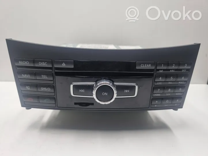 Mercedes-Benz E W212 Panel / Radioodtwarzacz CD/DVD/GPS A2129005325