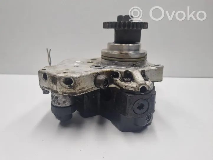 Mercedes-Benz ML W164 Polttoaineen ruiskutuksen suurpainepumppu A6420700501