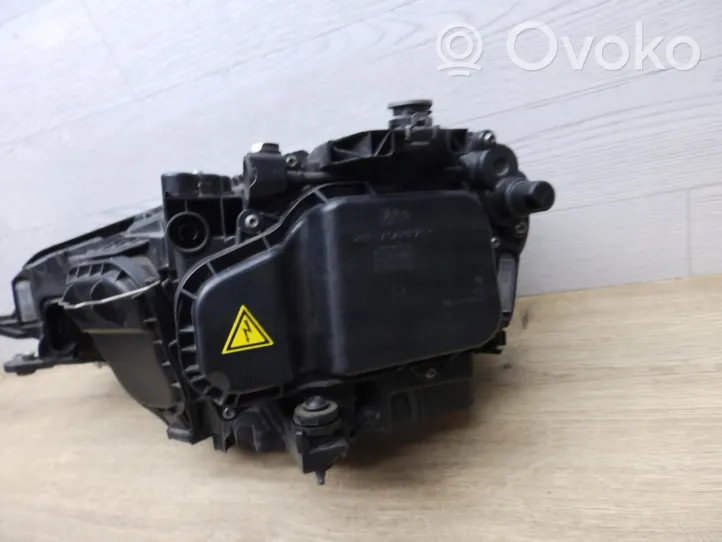 Volkswagen Golf VII Lampa przednia 517941034B