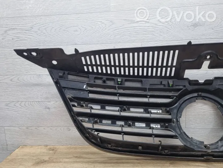 Volkswagen Tiguan Grille de calandre avant 5N0853653A