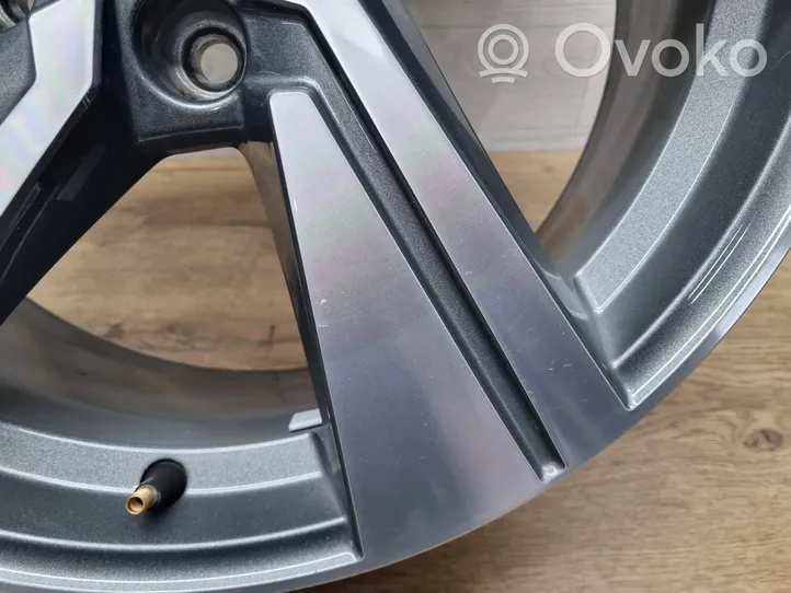 Audi Q2 - R 18 alumīnija - vieglmetāla disks (-i) 81A601025G