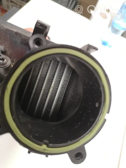 Volkswagen Tiguan Chłodnica powietrza doładowującego / Intercooler 04E145785E