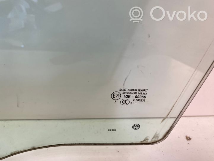 Volkswagen Touareg II Szyba drzwi przednich 7P5845021A