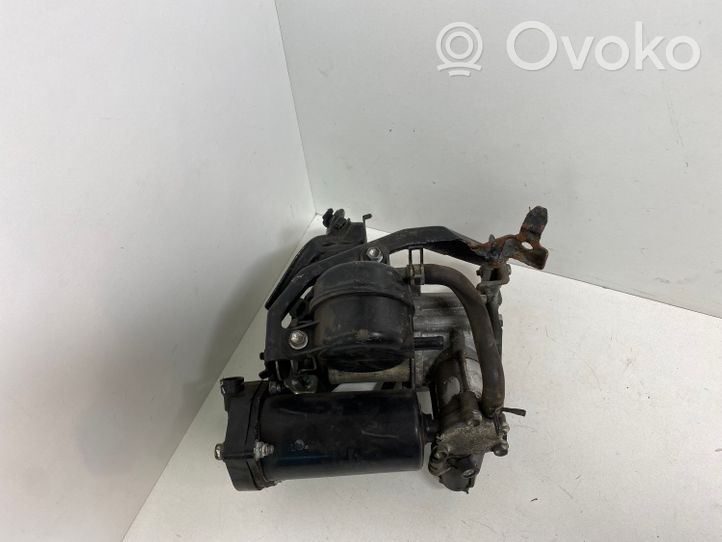 Toyota Land Cruiser (J150) Air suspension compressor/pump 