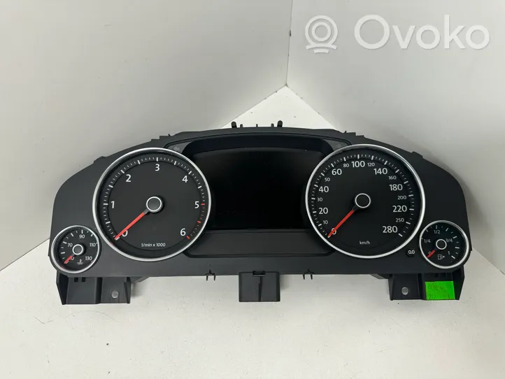 Volkswagen Touareg II Compteur de vitesse tableau de bord 7P6920880D