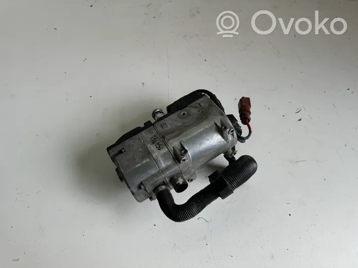 Volkswagen Touareg II Auxiliary pre-heater (Webasto) 7P0815008G