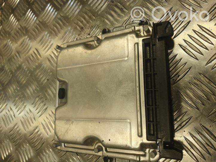 Citroen C5 Sterownik / Moduł ECU 0281010371