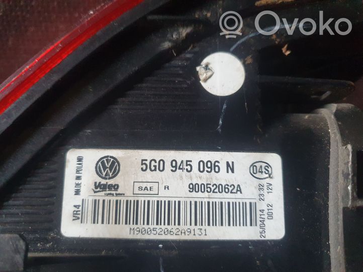 Volkswagen Golf VII Lampy tylne / Komplet 5G0945096N