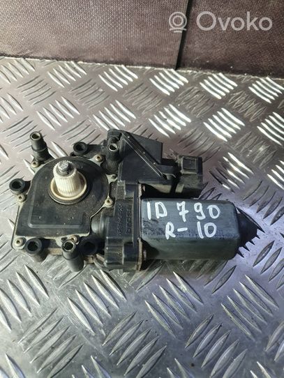 Audi A4 S4 B5 8D Moteur de lève-vitre de porte avant 0536001401