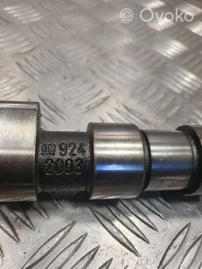 Opel Zafira A Camshaft 924