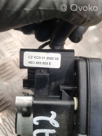 Audi A2 Interruptor/palanca de limpiador de luz de giro 4B0953503E