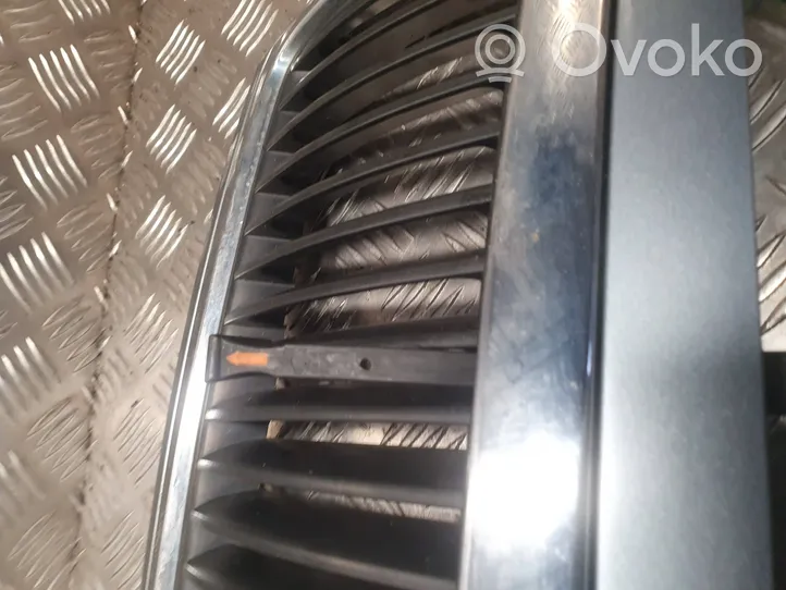 Skoda Fabia Mk1 (6Y) Maskownica / Grill / Atrapa górna chłodnicy 6Y0853668B