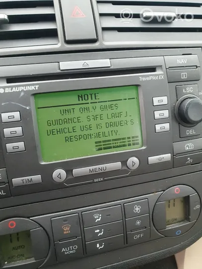 Ford Focus C-MAX Panel / Radioodtwarzacz CD/DVD/GPS 4M5T18K931CC