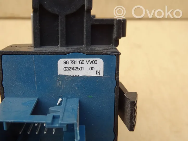 Citroen C4 II Picasso Przycisk / Włącznik hamulca ręcznego 96781160