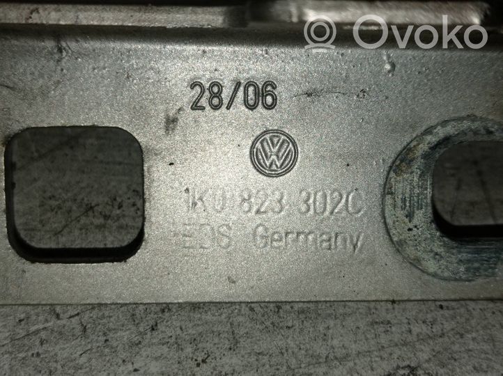 Volkswagen Jetta V Zawiasy pokrywy / maski silnika 1K0823302C