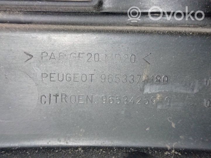 Citroen C5 Variklio dangtis (apdaila) 9653425980