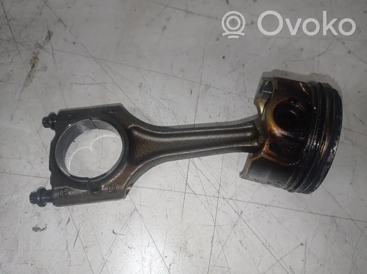 Audi A5 8T 8F Piston avec bielle 