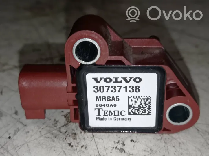 Volvo V50 Turvatyynyn törmäysanturi 8840A6