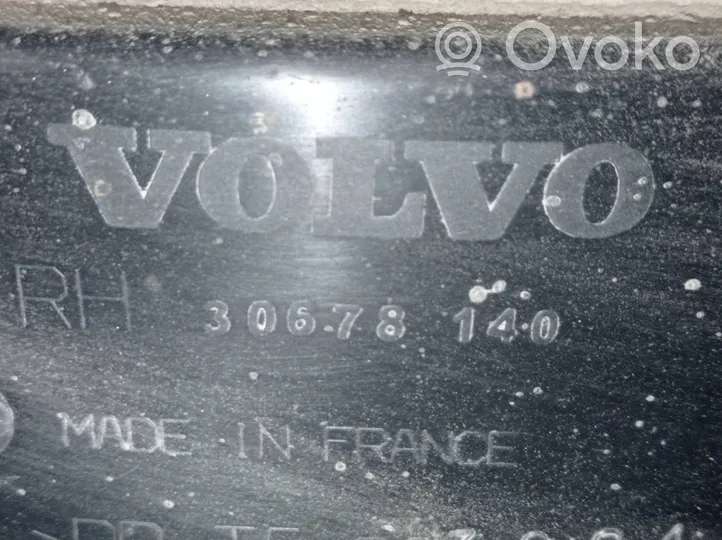 Volvo V50 Nadkole tylne 30678140