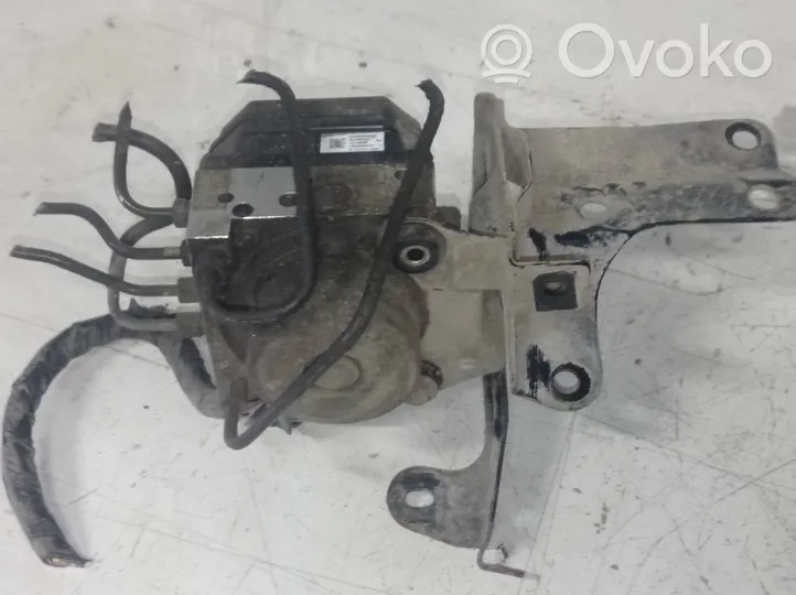 Nissan X-Trail T30 ABS Pump 18388979